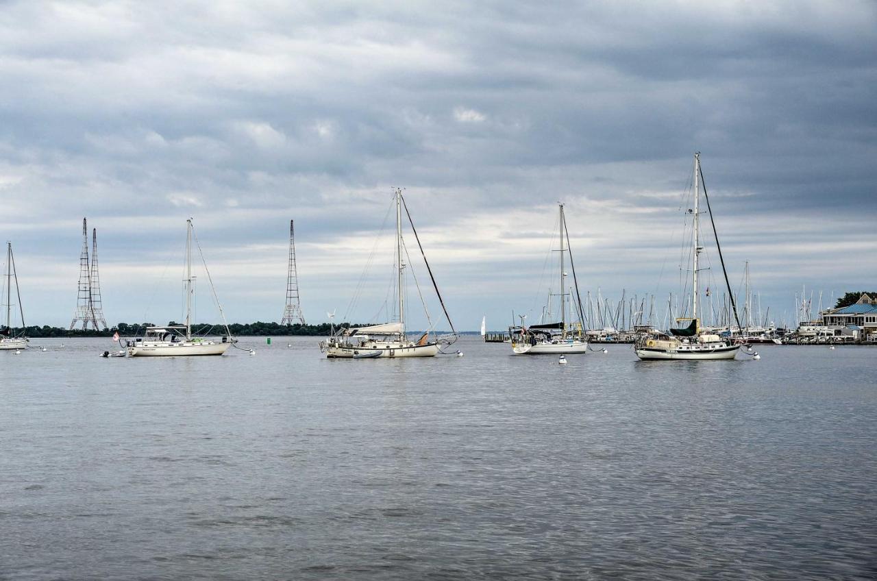 Chic Condo With Balcony In The Heart Of Annapolis! Eksteriør bilde