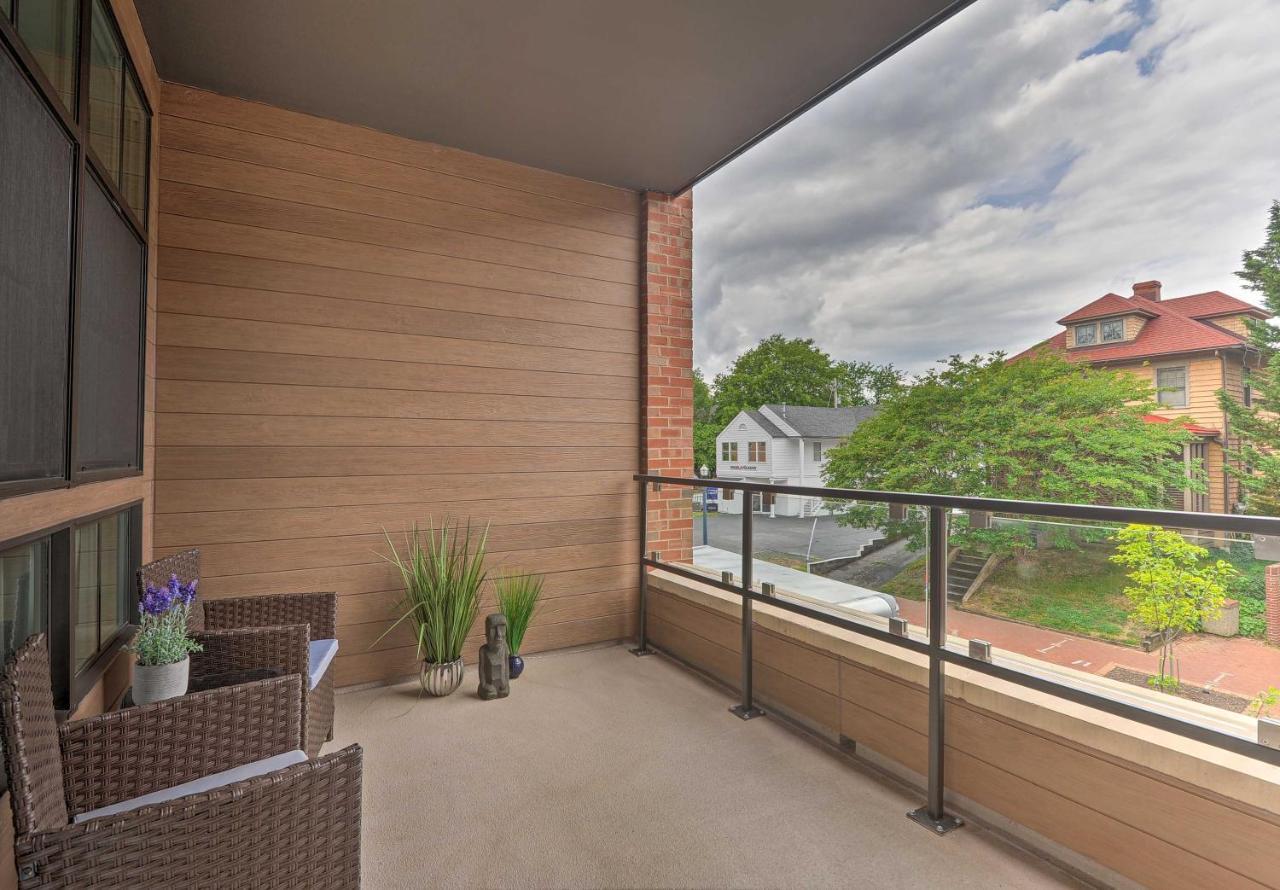 Chic Condo With Balcony In The Heart Of Annapolis! Eksteriør bilde